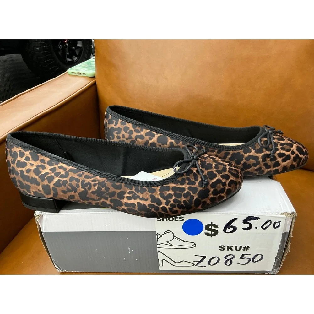 Liz Claiborne Cecil Ballet Flats Womens 11W Cheetah New Memory Foam Bow Accent